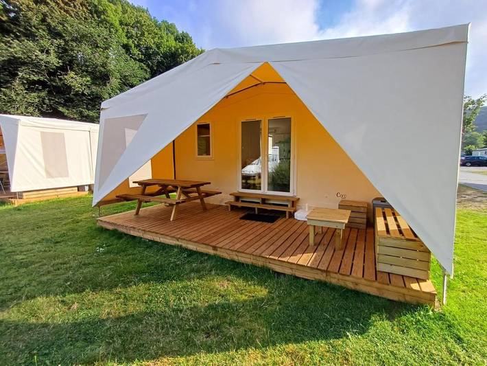 Vakantiepark voor 4 personen, met terras, met huisdier in Provincie Luxemburg