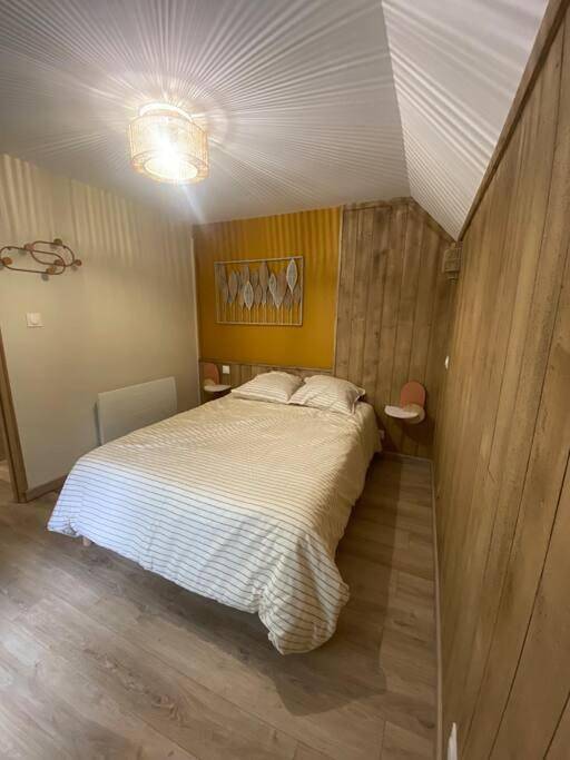 Gîte pour 4 personnes, avec jardin ainsi que terrasse et vue sur le lac, animaux acceptés à Moulle - 4