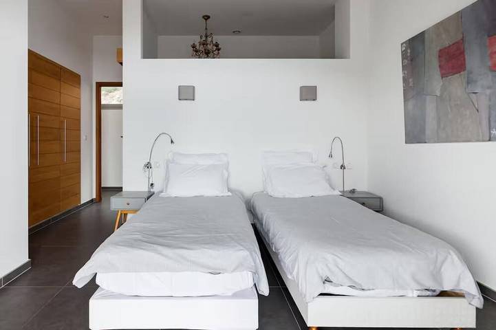 Location de vacances pour 14 personnes, avec piscine et balcon dans Office de Tourisme Porto Vecchio Sud Corse - 4