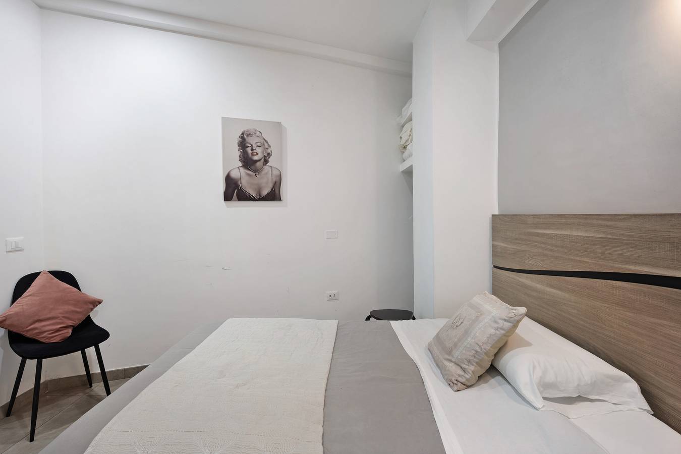 Zimmer 'Superior 4 Con Bagno Privato' mit Wi-Fi und Klimaanlage in Neapel, Neapel Provinz