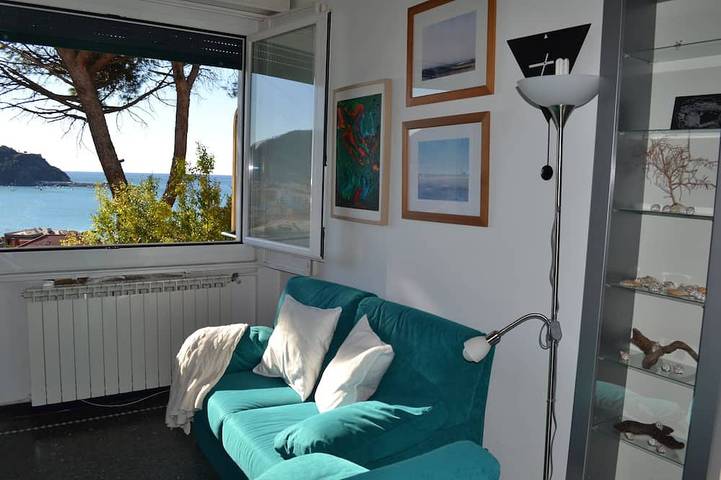 Appartamento intero, Terrazza panoramica vista mare a Sestri Levante - spiaggia a 10 min e parcheggio in Sestri Levante (Città), Sestri Levante