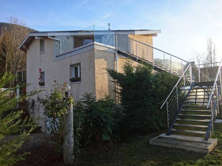 Gîte pour 4 personnes, avec piscine et jardin ainsi que jacuzzi et bassin pour enfant, adapté aux familles à Collonges-sous-Salève - 4