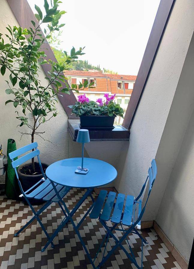 Vakantiewoning voor 2 personen, with uitzicht and balkon as well as uitzicht op het meer in Salò