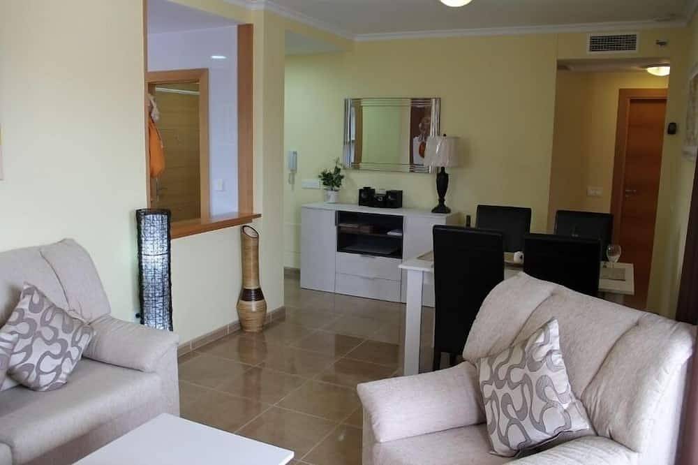 Schöne freistehende 3-Bett-Villa, beheizter Pool und Whirlpool, Wlan, Sky-Tv, Grill in Playas de Vera, Vera