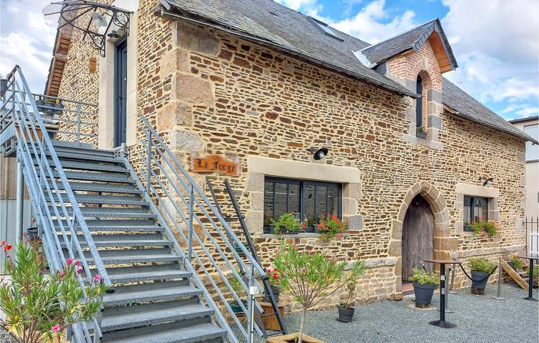 Gîte pour 4 personnes, avec Jardin à Chevaigné-du-Maine