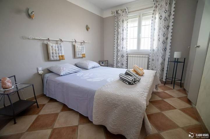 Location de vacances pour 6 personnes, avec balcon et jardin à Meynes - 3