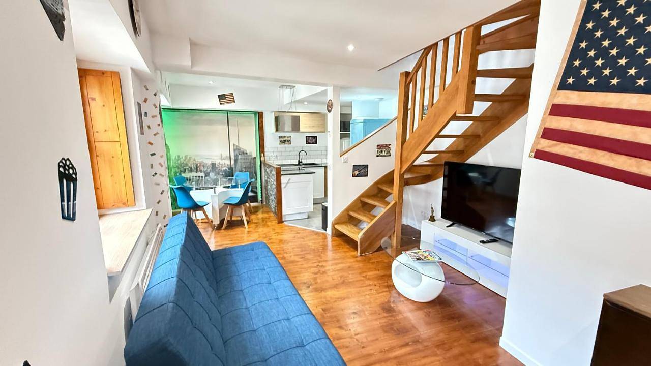 Appartement entier, Two-Bedroom Apartment in Romans-sur-Isère, Région de Valence