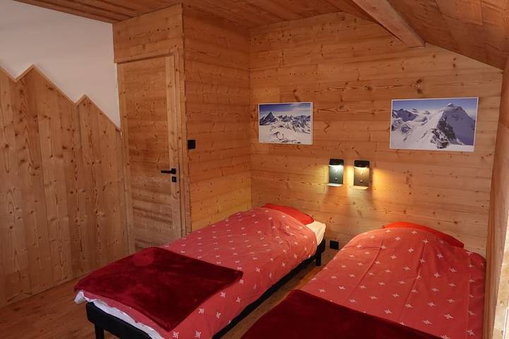 Chalet Mont Milo 4* • Sleeps 10 • Sauna • Billiards • Serre Chevalier Vallée in Briançon, Serre Chevalier