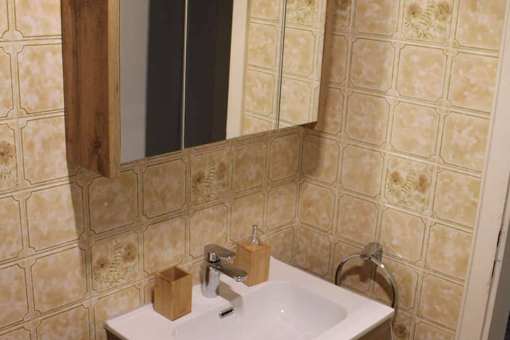 Ganze Wohnung, Ferienwohnung \"Bei Bauesch\" in Leimbach - Nähe Nürburgring in Leimbach, Ahrtal