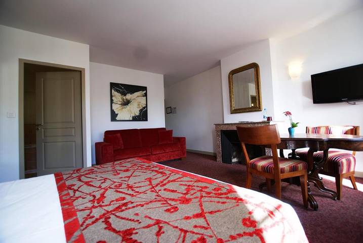 Hôtel pour 4 personnes, avec jardin à L'Isle-d'Abeau - 3