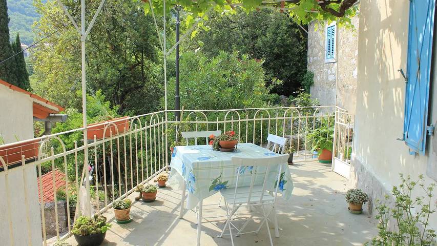 Ferienwohnung für 4 Personen, mit Terrasse in Moscenicka Draga
