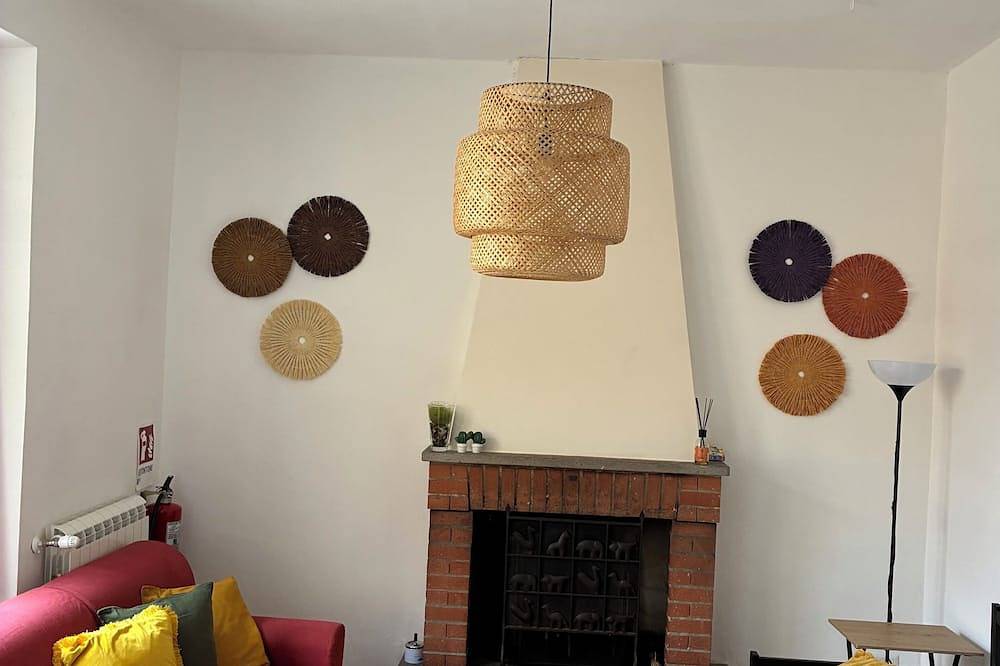 Appartamento intero, Nara's Place \napartment loved by fam with kids in Marta in Marta, Lago di Bolsena