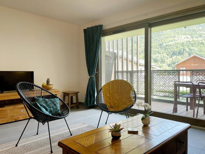 Gîte pour 5 personnes, avec terrasse à Bozel - 3