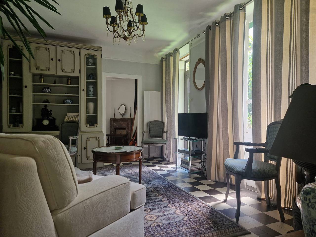 Maison de Vacances 'Chez Poton' avec Terrasse Privée, Jardin Privé et Wi-Fi in Le Grand-Bourg, Région de Guéret