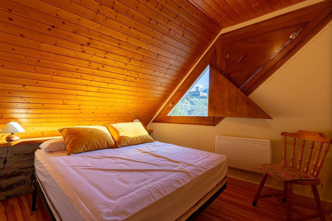 Apartamento vacacional entero, Apartamento de vacaciones para 5 personas in Génos, Pirineos franceses