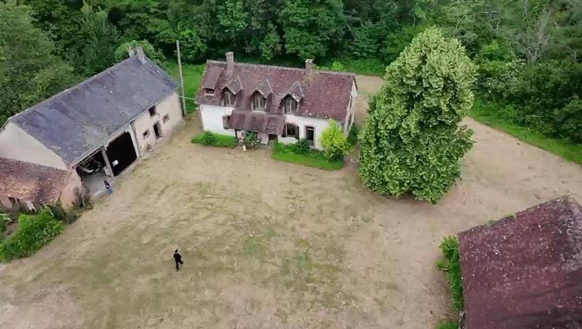 Location de vacances pour 10 personnes, avec Jacuzzi et Terrasse ainsi que Jardin et Vue à Clémont