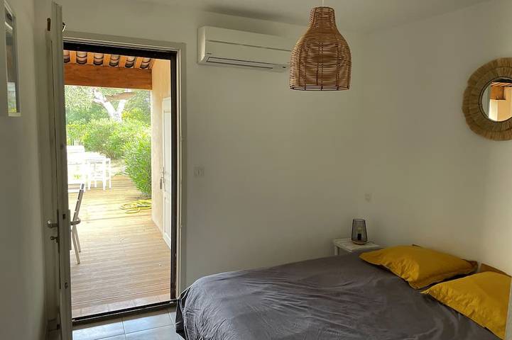 Maison duplex Ile Rousse (Lozari) with private spa and close to the beach in Losari, Belgodere