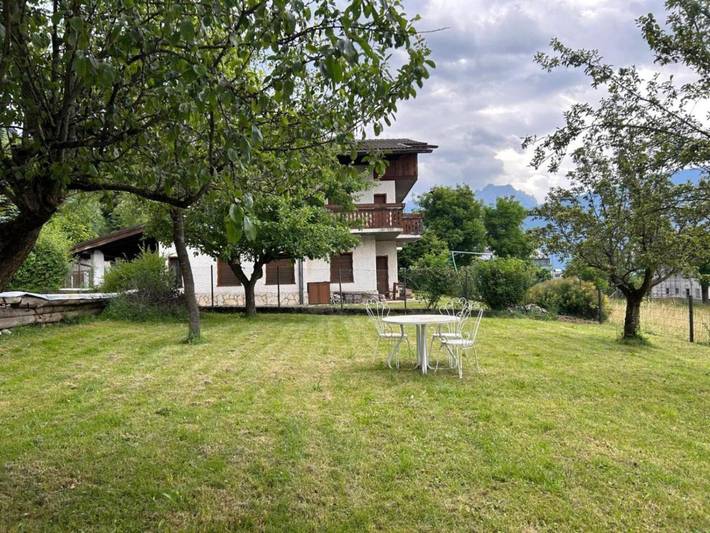 Appartamento intero, Appartamento 'Appartamento Piano Terra 1' con vista sulle montagne, giardino in comune e Wi-Fi in Pieve di Cadore, Dolomiti Orientali