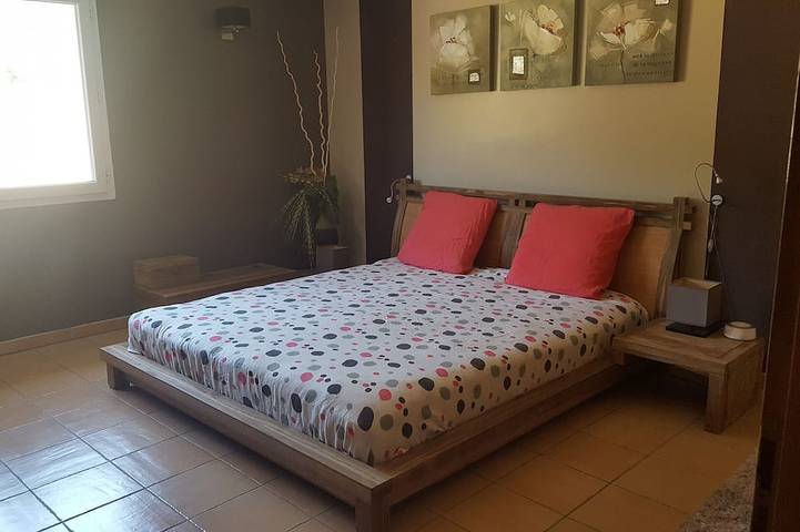 Location de vacances pour 4 personnes, avec terrasse et jardin à Rousset - 2