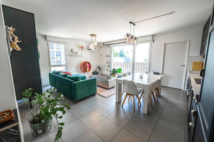 Apartamento entero, Apartamento de vacaciones para 4 personas con balcón in Burdeos, Región de Burdeos