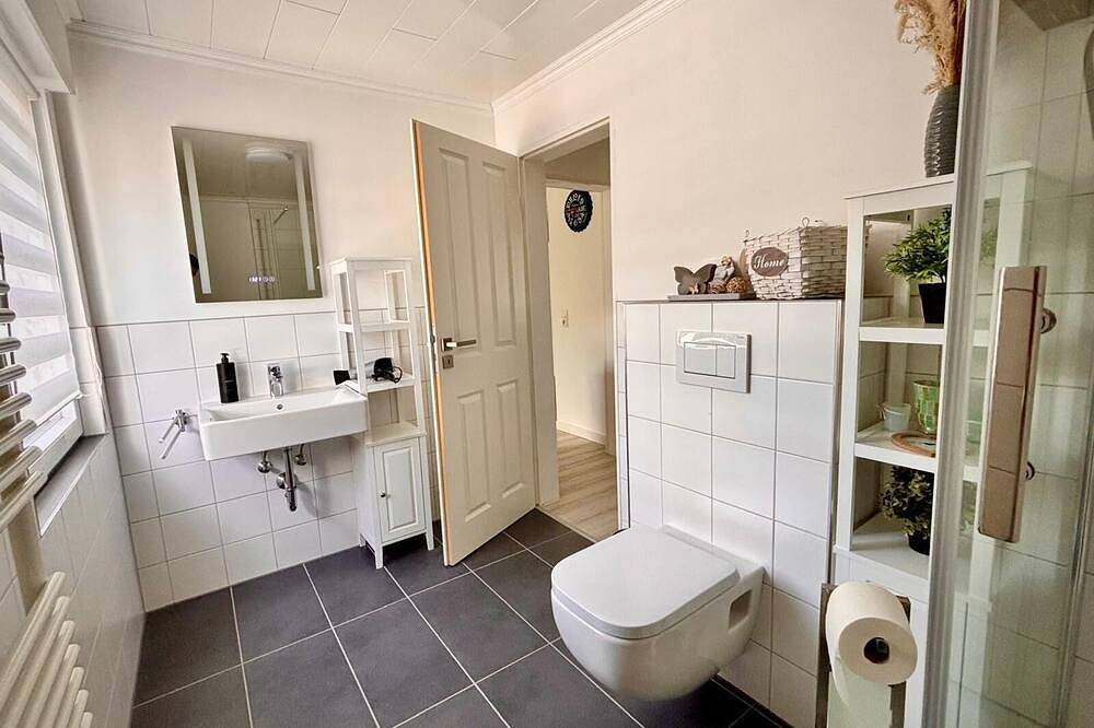 Ganze Wohnung, Renovierte Ferien- und Monteurswohnung in Much in Much, Rhein-Sieg-Kreis