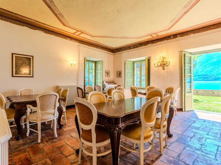 Location de vacances pour 21 personnes, avec Terrasse et Jardin ainsi que Vue et Vue sur le lac à Domaso - 3