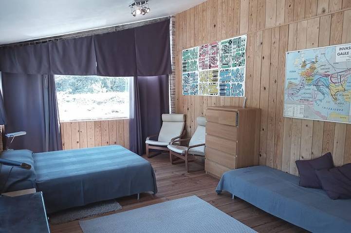 Gîte pour 3 personnes, avec piscine ainsi que terrasse et jardin à Saint-Antonin-du-Var - 3