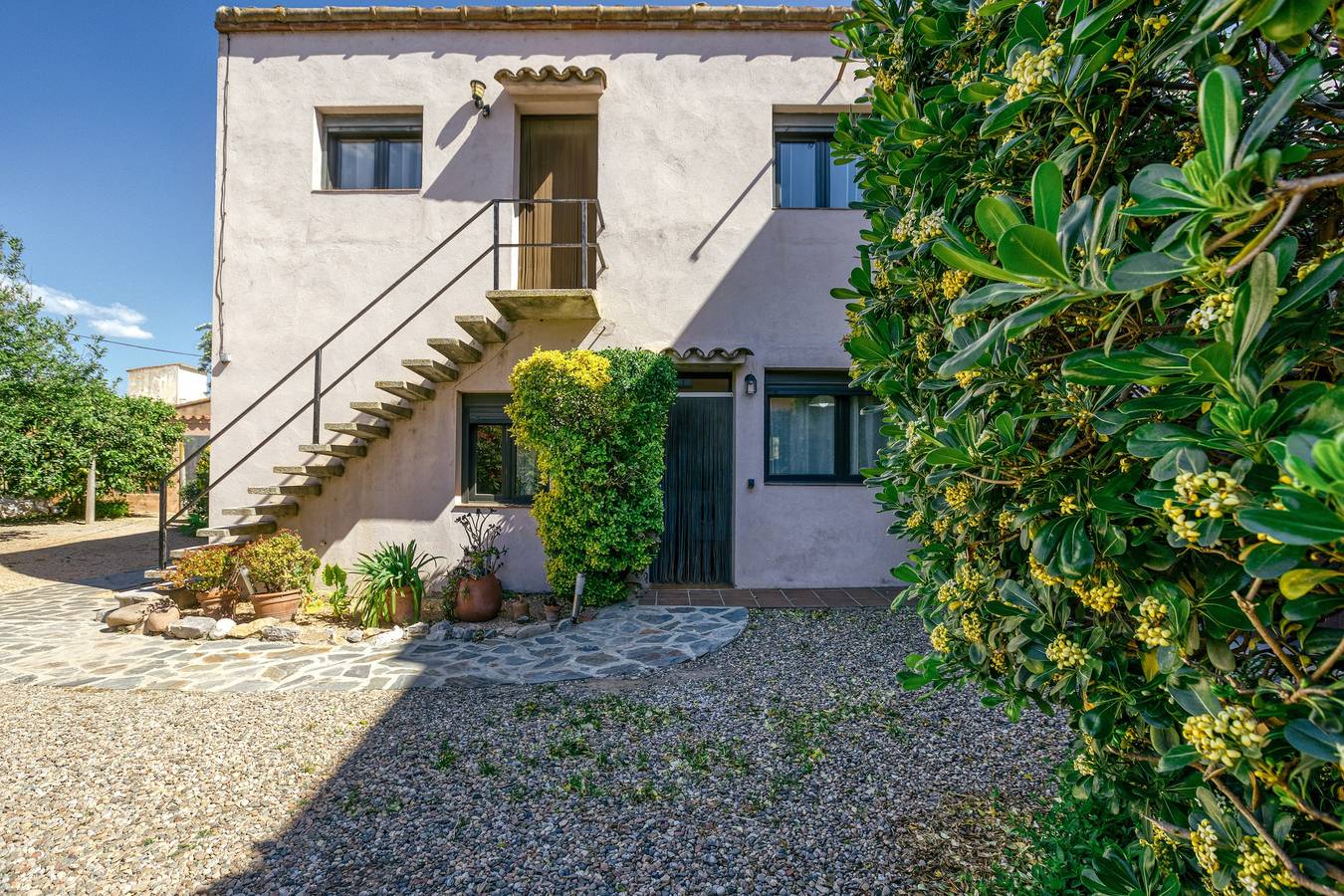 Holiday Home 'Castell del Montgrí' with Mountain Views, Pool and Wi-Fi in Torroella de Montgrí, Costa Brava