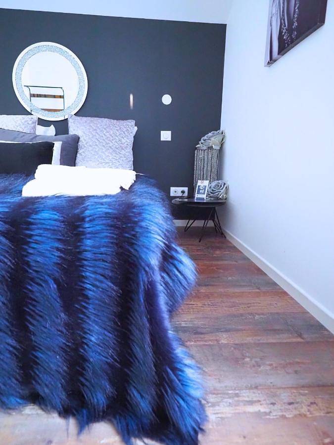 Appartement entier, La Marilyn by Leslodgespa - Confort haut de gamme, salle de bain privée, jardin et cuisine commune, à 5 minutes de l'aéroport in Blotzheim, Région de Mulhouse