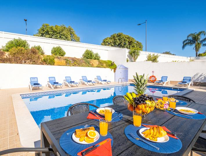 Ferienhaus für 16 Personen, mit Terrasse und Garten in Albufeira - 3