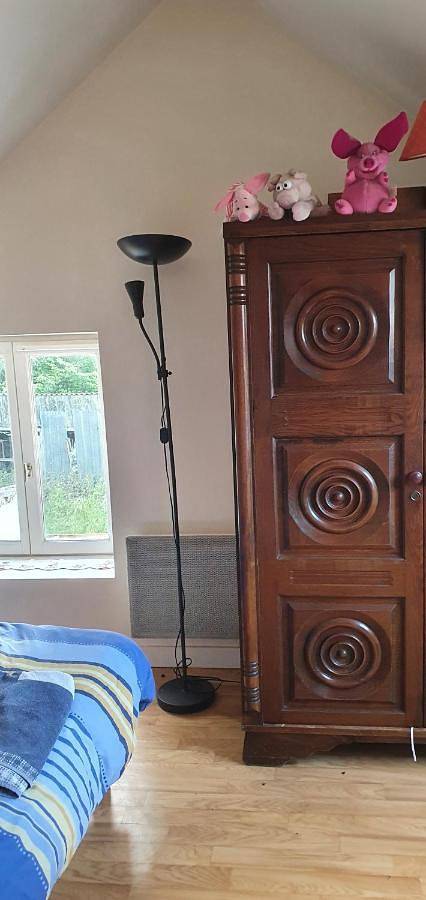 Gîte pour 2 personnes, avec terrasse ainsi que vue et jardin, animaux acceptés à Guémené-sur-Scorff