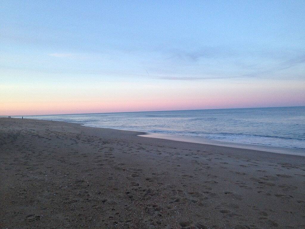 Meerblick! Privater Pool! Whirlpool ganzjährig geöffnet! in Kitty Hawk Beach, Kitty Hawk