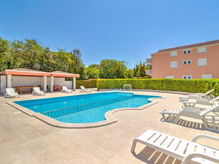 Camping für 6 Personen, mit Terrasse und Garten sowie Pool in Medulin - 4