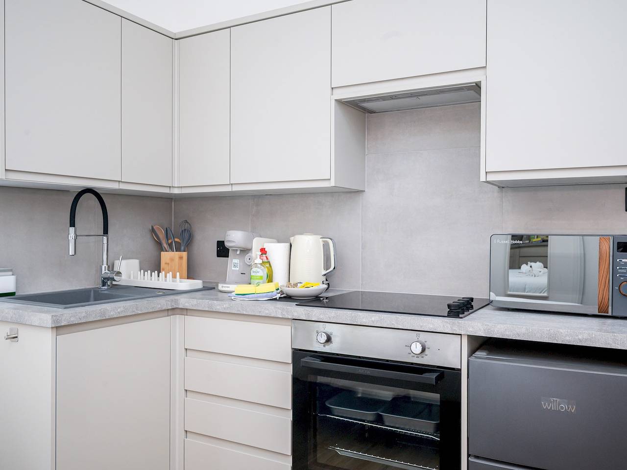 Entire apartment, Pass the Keys | The Nest Studio - Stylish Central Croydon Retreat in Croydon, London