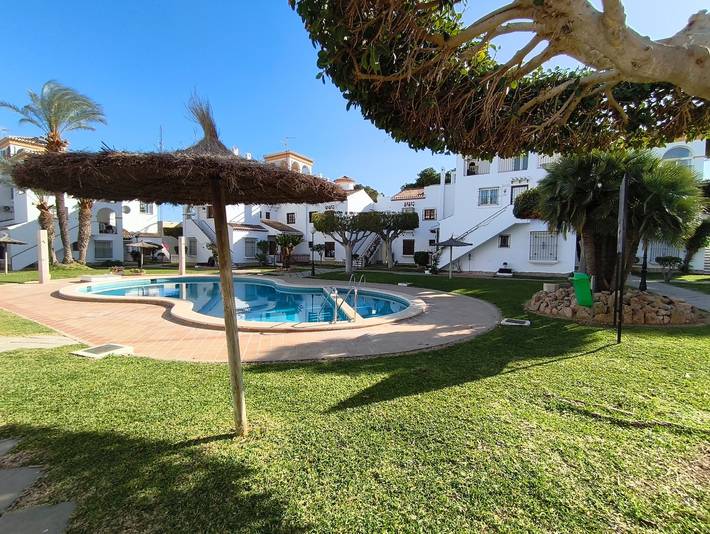Location de vacances pour 4 personnes, avec jardin dans Playa Flamenca - 4
