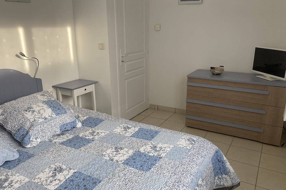 Appartement entier, Appartement  avec petite vue sur mer dans maison neuve in Saint-Pol-de-Léon, Ceinture Dorée