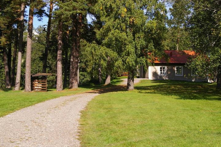Ferienhaus für 6 Personen, mit Garten in Hjortkvarn