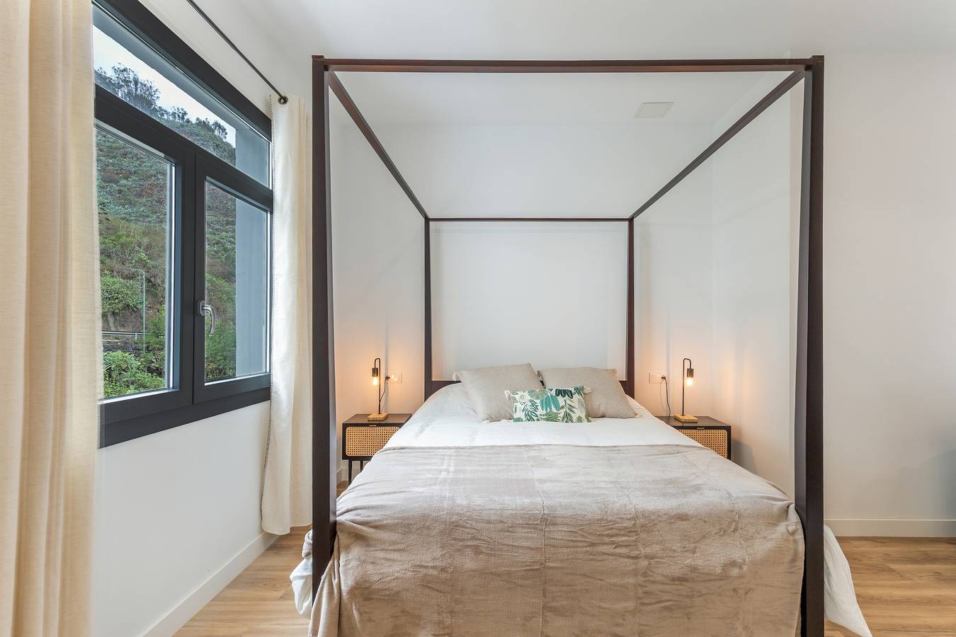 Ganze Wohnung, Ferienwohnung '5' mit Bergblick, Gemeinschaftsterrasse und Gemeinschaftsgarten in Moya, Gran Canaria Nord