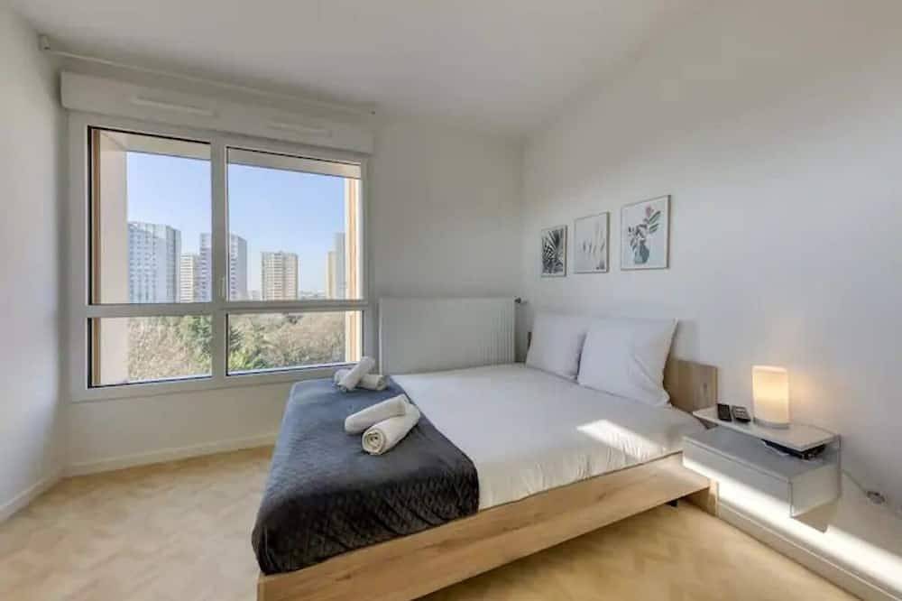 Entire apartment, Studio Pablo à 4 min du Métro 5 et du Tram 2 ! Proche Paris, Idéal Pour un duo in Bobigny, Seine-Saint-Denis