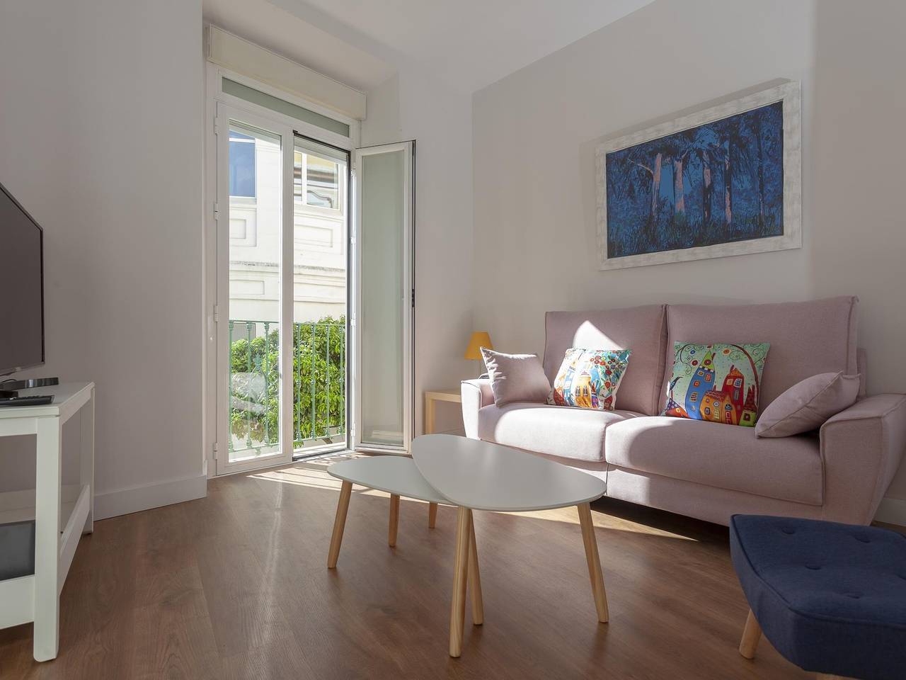 Apartamento vacacional entero, Rd Aparcamiento Incluido Triana. Luminoso & Cómodo apartamento 2D + 2B in Central Seville, Sevilla