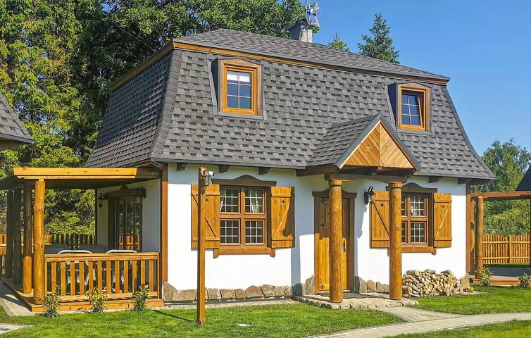 Ferienhaus für 8 Personen, mit Terrasse in Kopalino