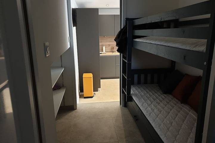 Gîte pour 4 personnes, avec jardin dans Plage Du Rayolet - 3