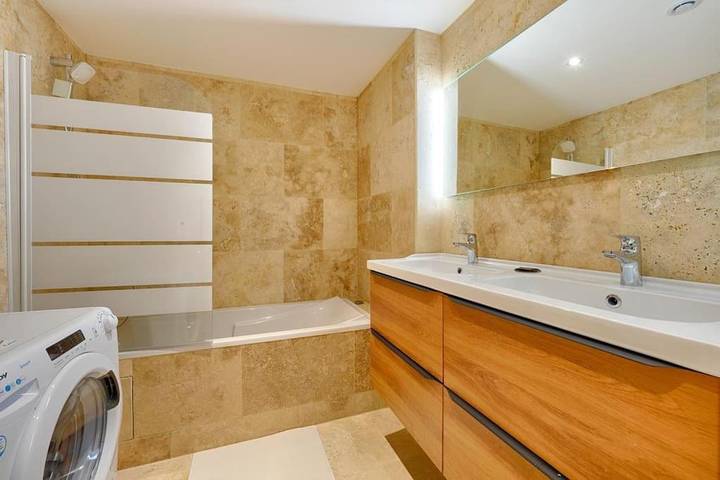 Gîte pour 5 personnes, avec terrasse à Marly-le-Roi - 2
