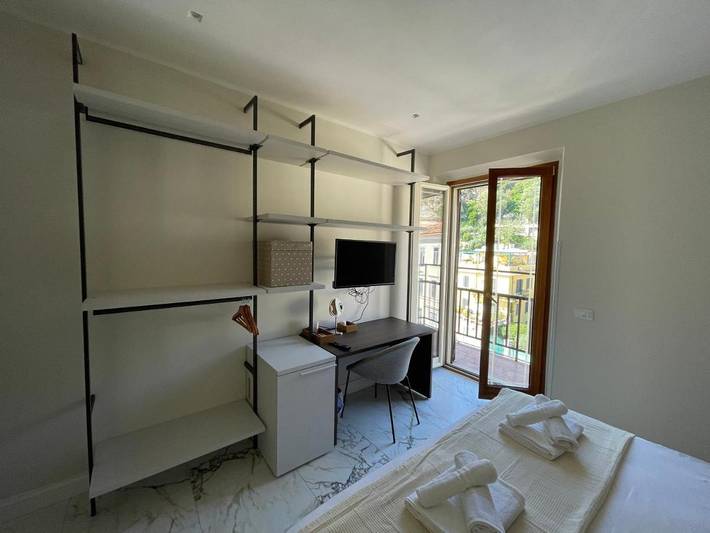 Ferienwohnung für 2 Personen, mit Balkon und Ausblick in Terracina - 2