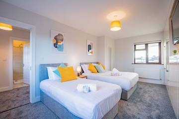 Holiday Home for 7 People in Claddagh, Galway, Photo 2