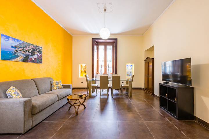 Gîte pour 6 personnes, avec terrasse dans Mercato