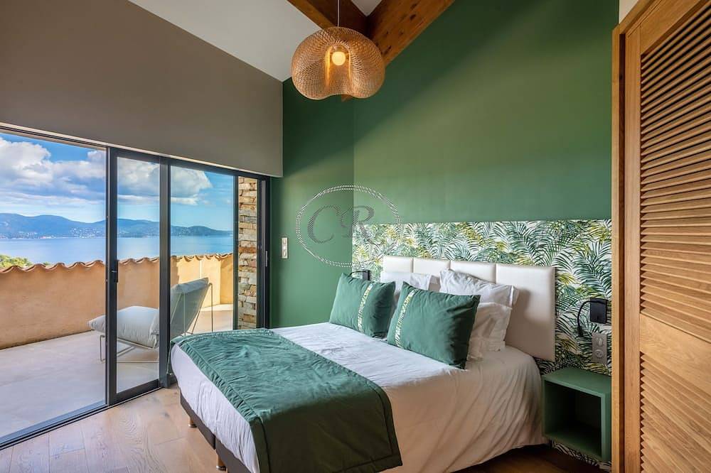 Exceptional Villa In Cap Bénat in Cap Bénat, Bormes-les-Mimosas