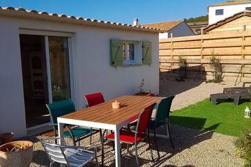 Location de vacances pour 4 personnes, avec terrasse et jardin à Saint-Antonin-du-Var