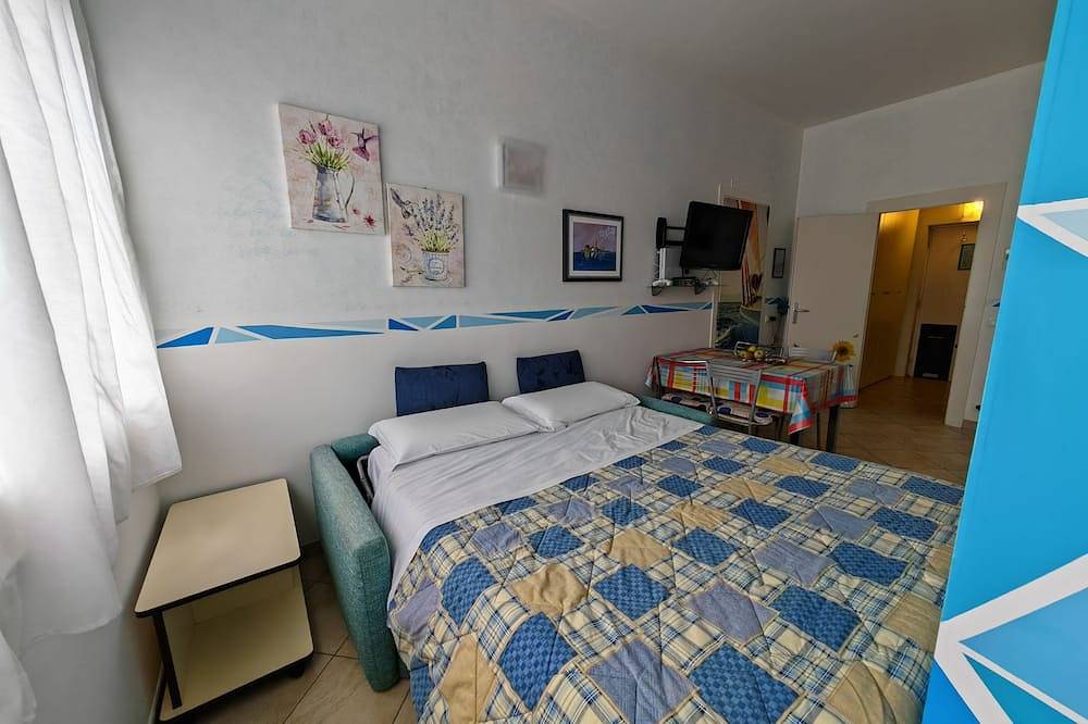 Ganze Wohnung, Ferienwohnung am Gardasee - Apartment 332 in Corno (Garda), Garda