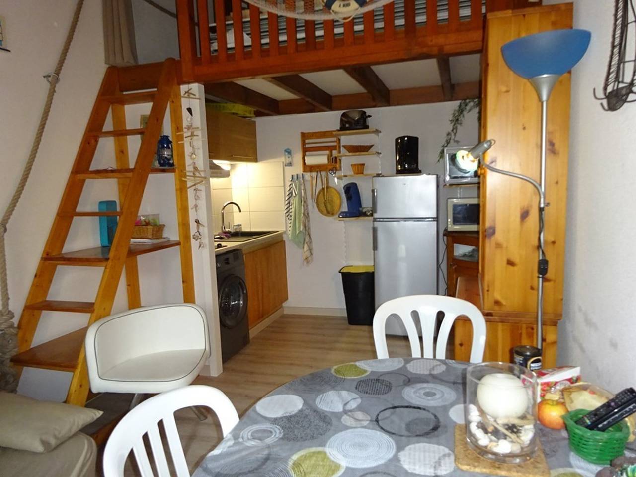 Strandnahe Doppelhaushälfte mit Terrasse & Grill, 4 Pers, Nähe Einkaufsmöglichkeiten in Biscarrosse Plage, Biscarrosse